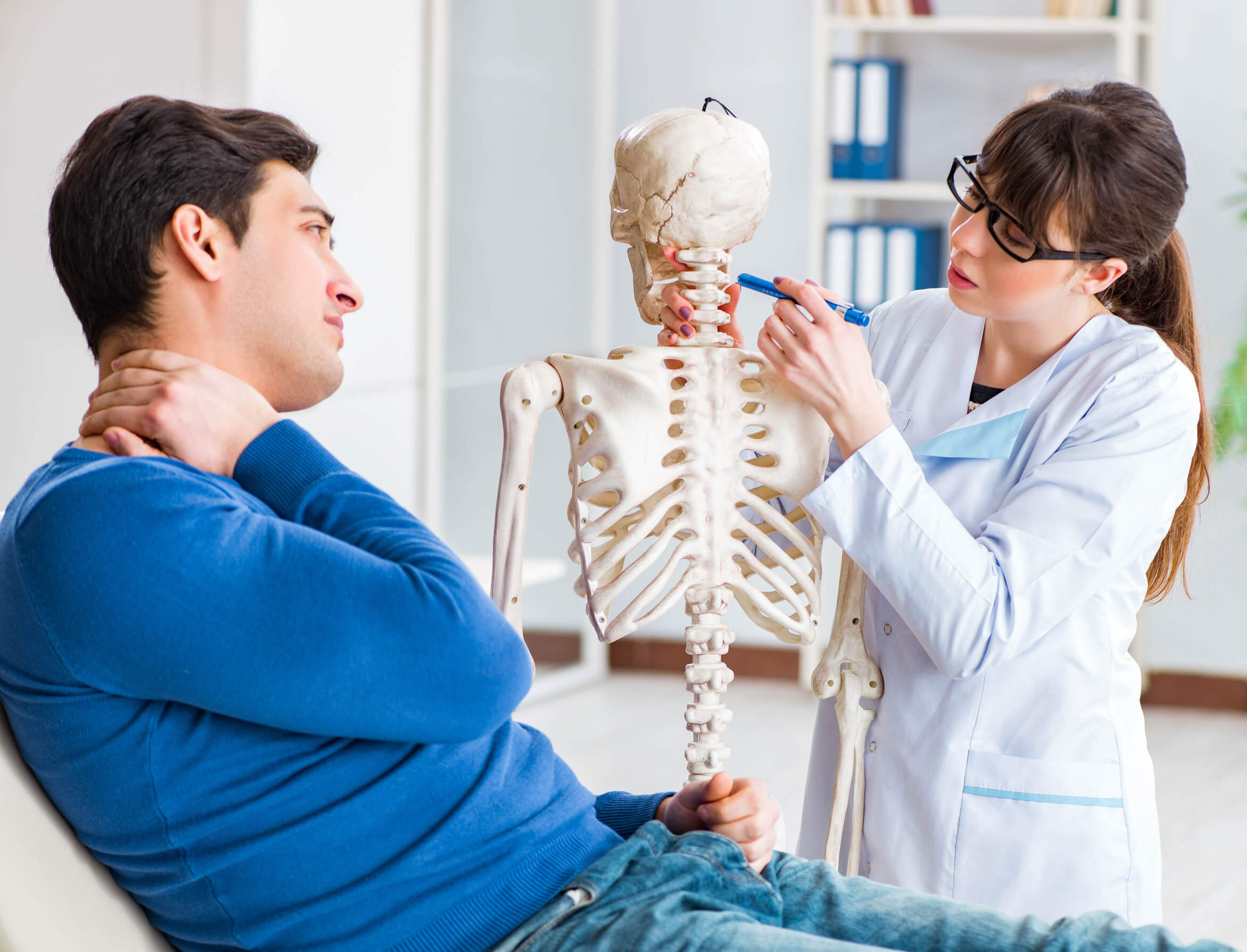 You are currently viewing How a Chiropractor Can Help Relieve Neck Pain After a Car Accident